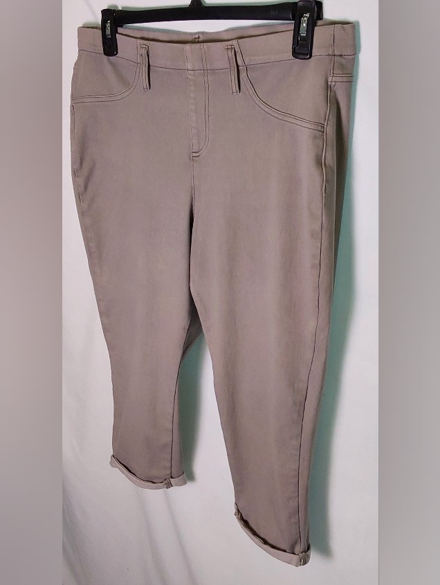 Terra & Sky Light Gray Cropped Jeans — image 2 of 5
